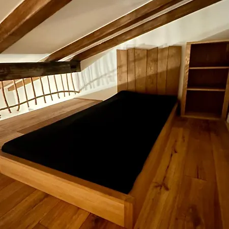 Old Town Centre -soukenicka St.-quiet-cosy Апартаменты